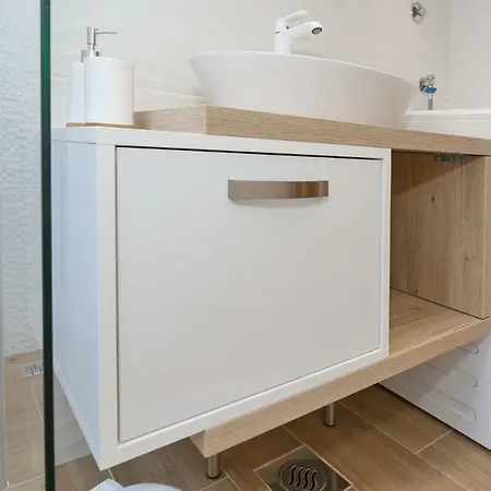 Appartement Two New By The Town Center