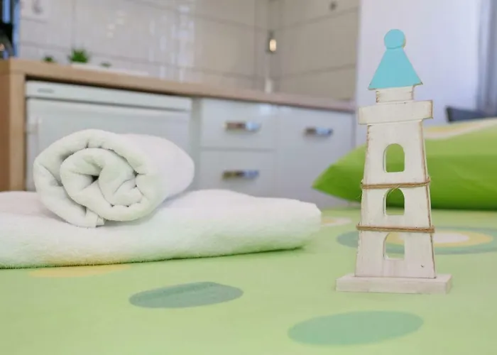 Two New By The Town Center Апартаменты *