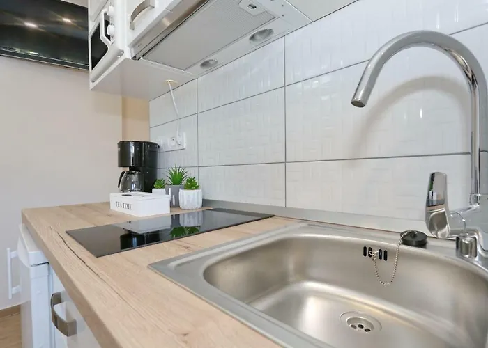 Two New By The Town Center * Задар