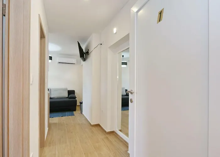 Two New By The Town Center * Задар