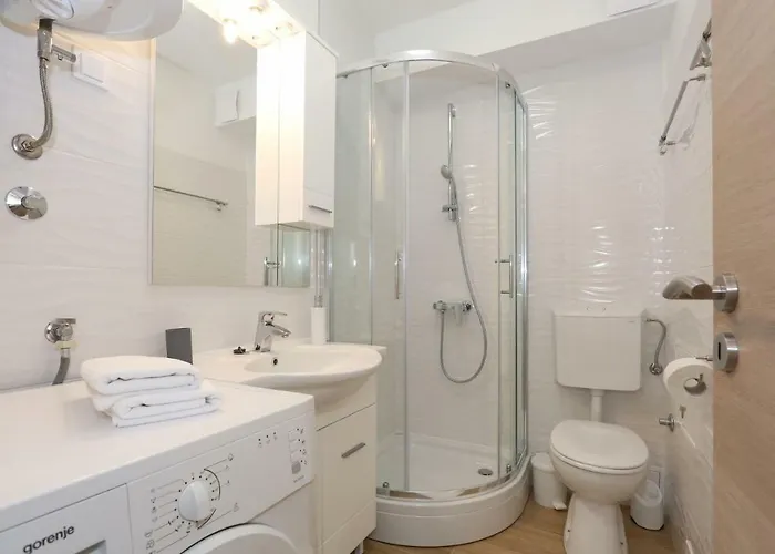 Two New By The Town Center * Задар