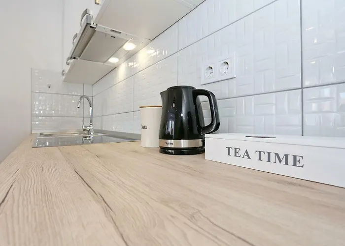 Апартаменты Two New By The Town Center Задар